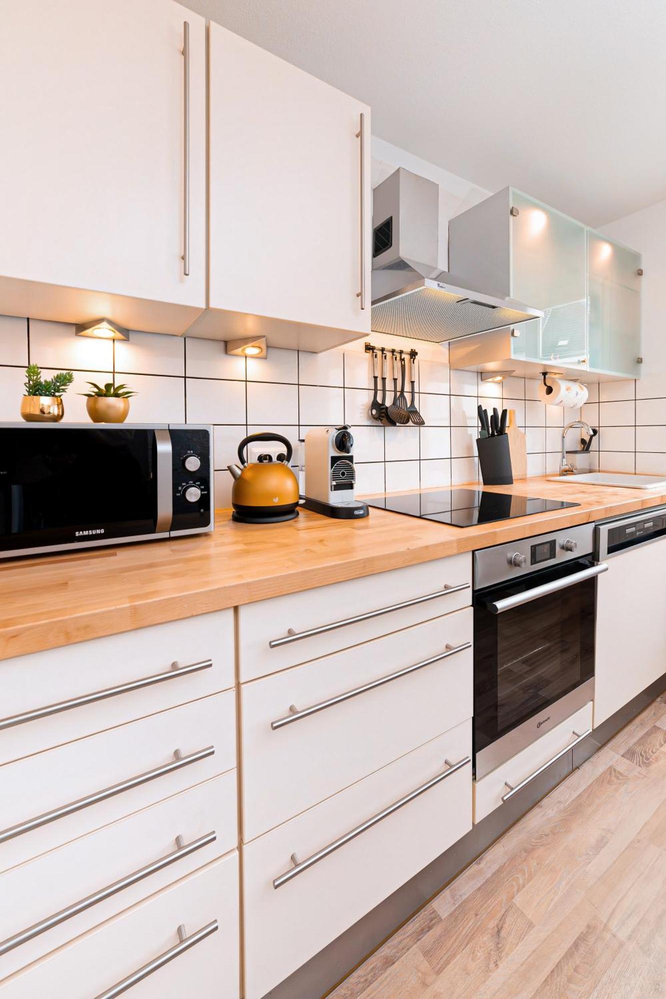 Smart Home - Wuppertal - Perfect For 6 Guests - Central - Netflix - Schwebebahn - Free Parking Zone Екстер'єр фото